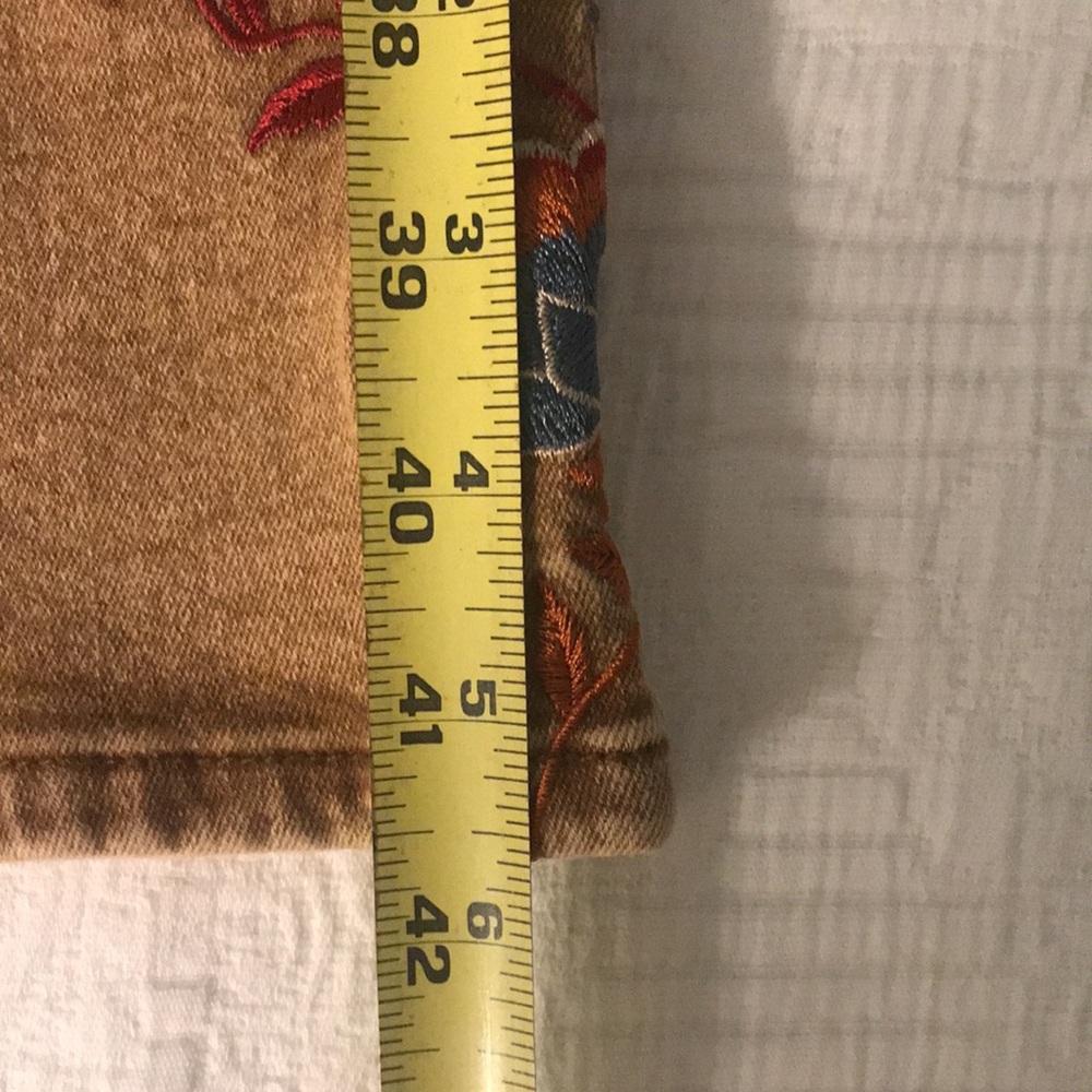 New Flamingals Tan Jeans with Floral Embroidery Western Cowgirl XL - Picture 16 of 17